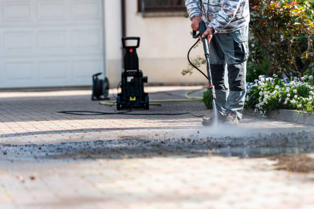 Best Deck Pressure Washing  in Central Point, OR