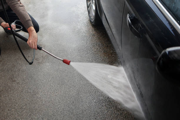 Best Commercial Building Pressure Washing  in Central Point, OR